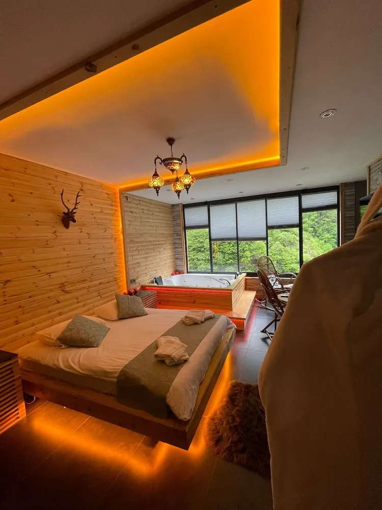 Honeymoon Tek Büyük Yataklı Oda, Nehir Manzaralı