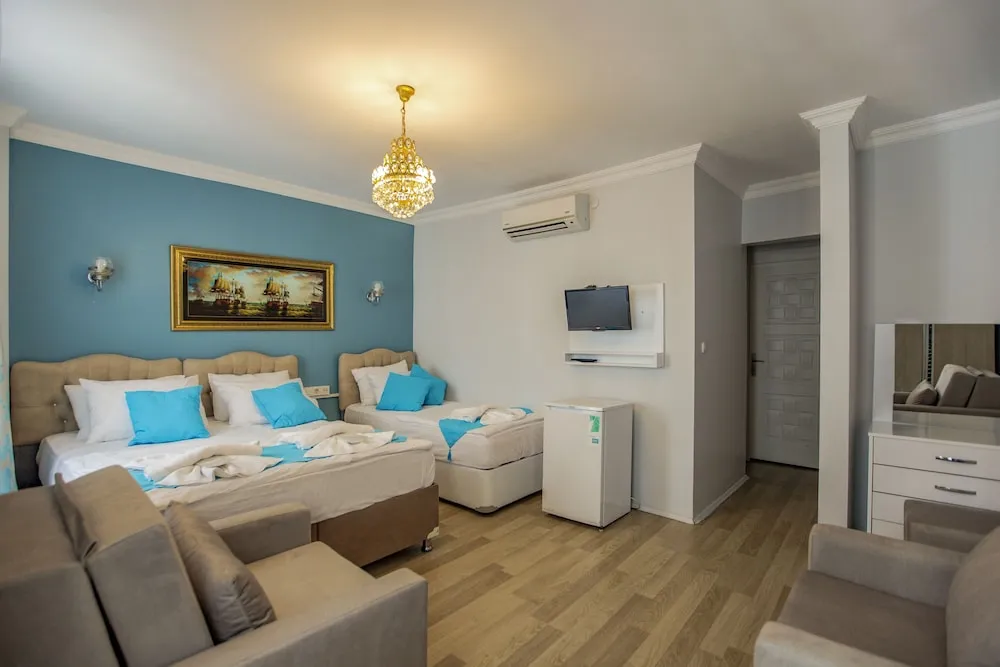 Standard Üç Kişilik Oda, Şehir Manzaralı