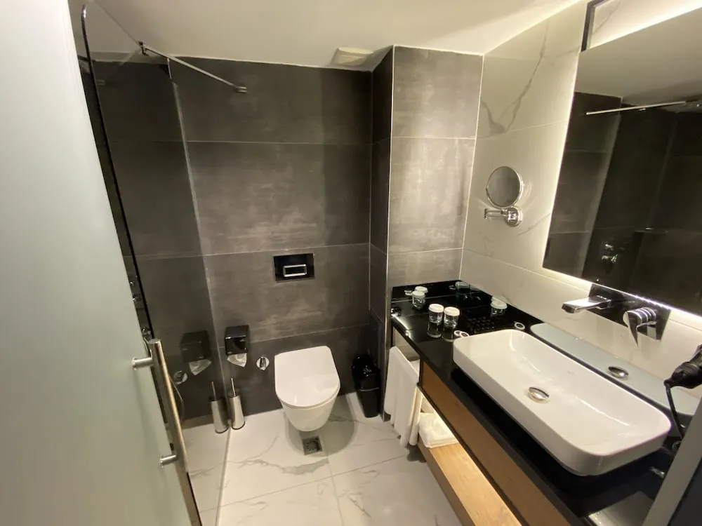 Deluxe Dört Kişilik Oda, Şehir Manzaralı