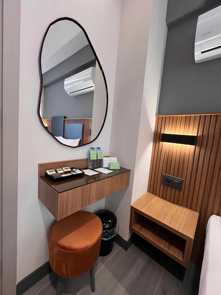 Comfort Tek Büyük Yataklı Oda