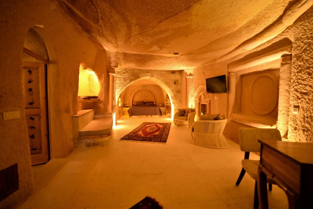 Premium Cave Room