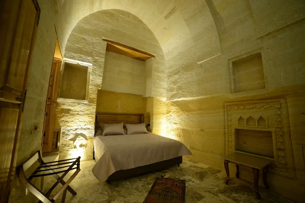 Stone Arch Room