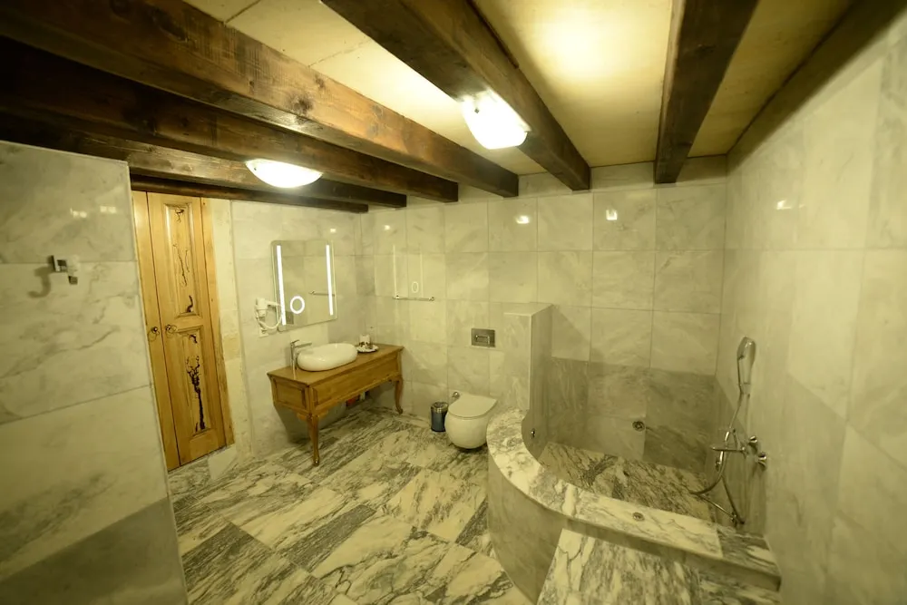 King Suite Room