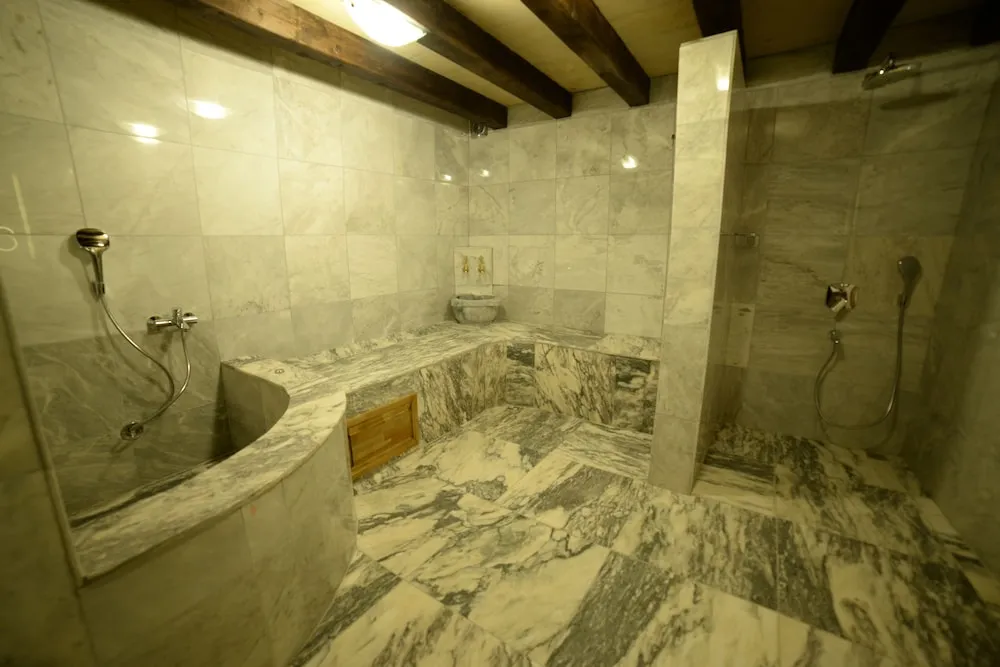 King Suite Room