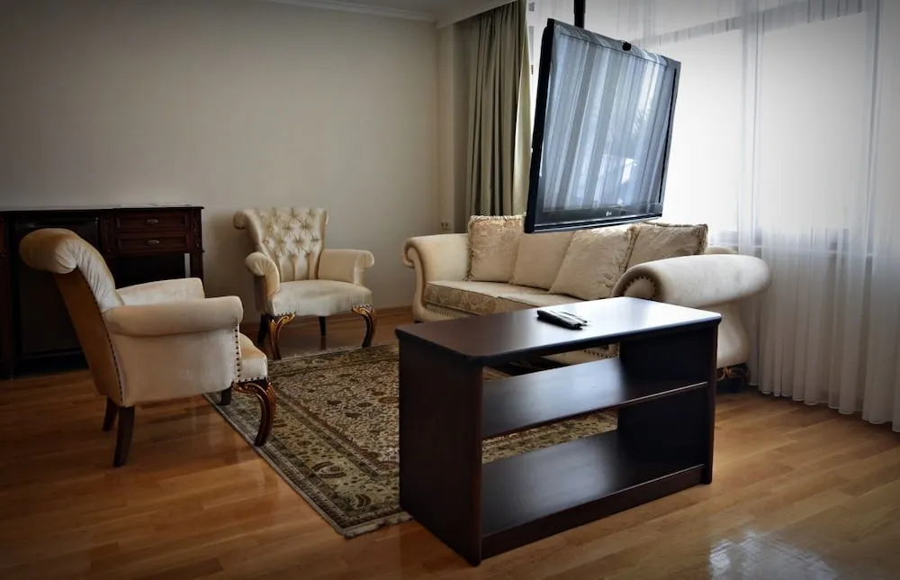 Deluxe Tek Büyük veya İki Ayrı Yataklı Oda