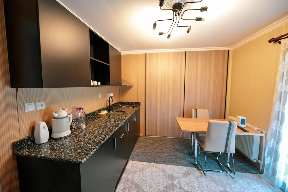 Traditional Apart Daire, Dağ Manzaralı