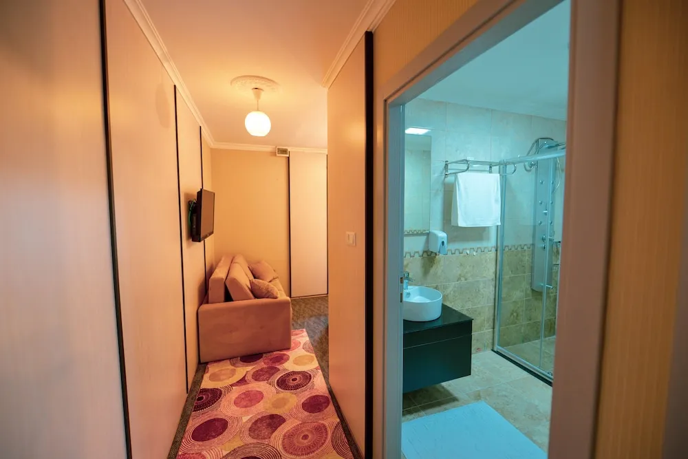 Grand Apart Daire, Dağ Manzaralı