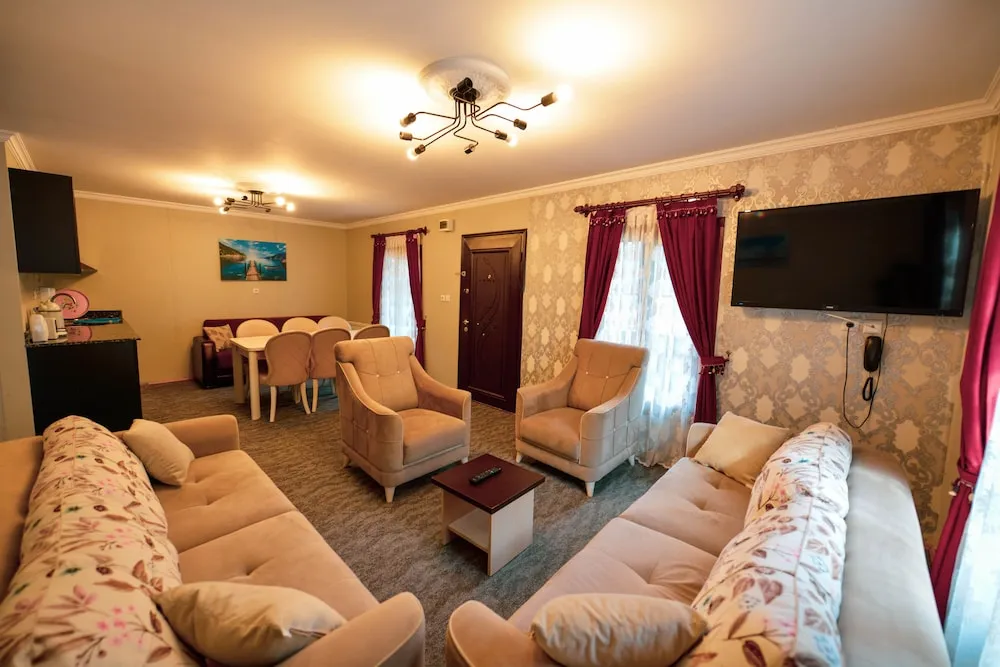 Royal Apart Daire, Dağ Manzaralı