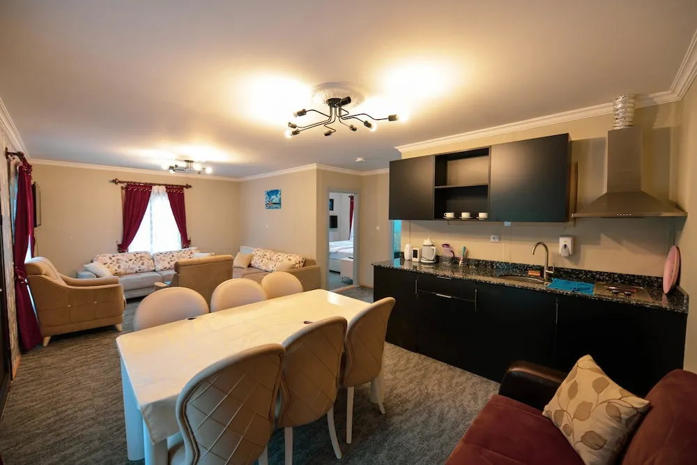Royal Apart Daire, Dağ Manzaralı