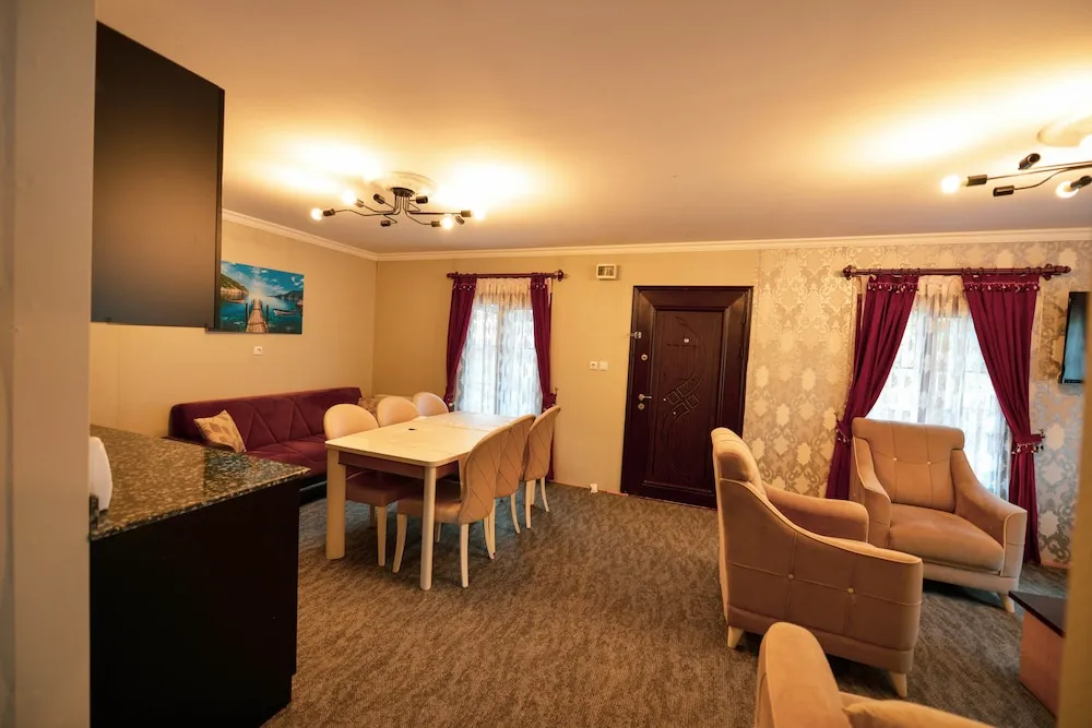 Royal Apart Daire, Dağ Manzaralı