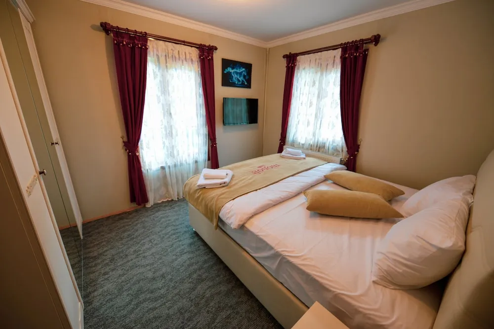 Royal Apart Daire, Dağ Manzaralı