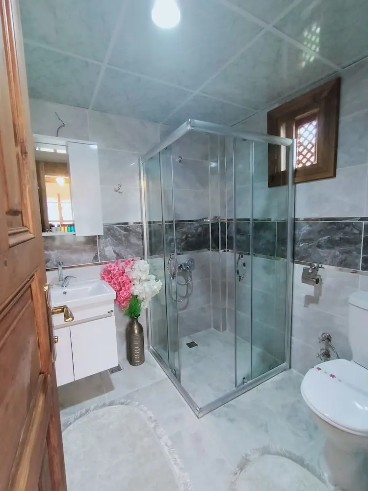 Standard Üç Kişilik Oda