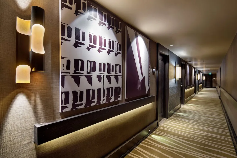Business Süit, Club Dinlenme Salonu Girişi (CAPITAL)