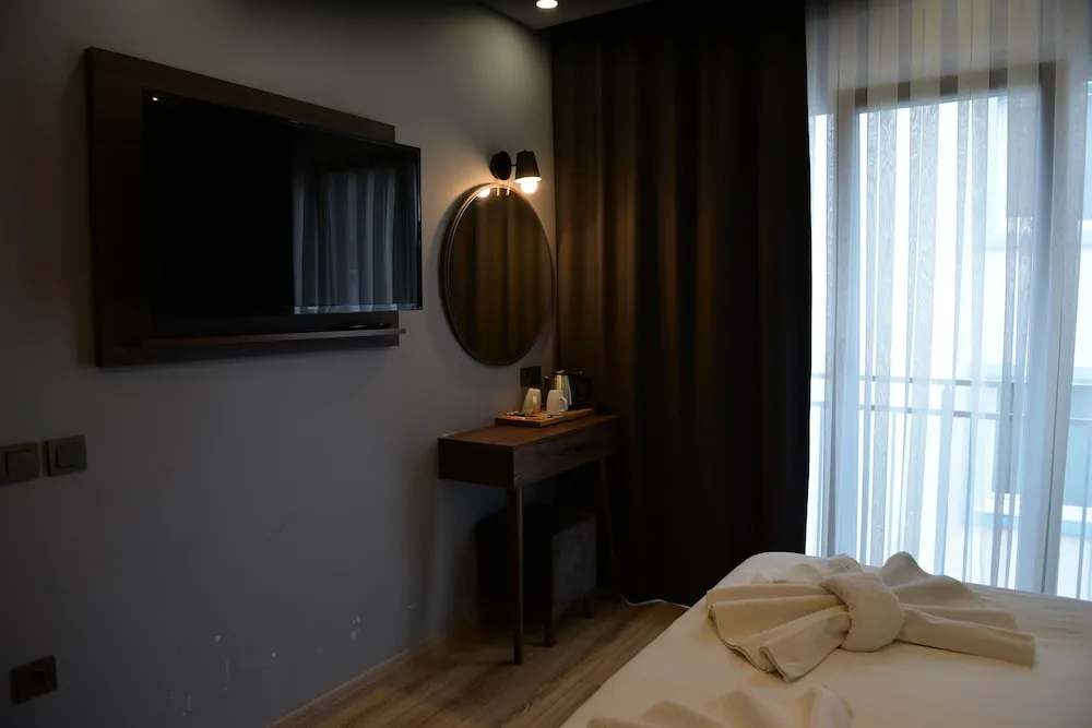 Standard Tek Büyük Yataklı Oda