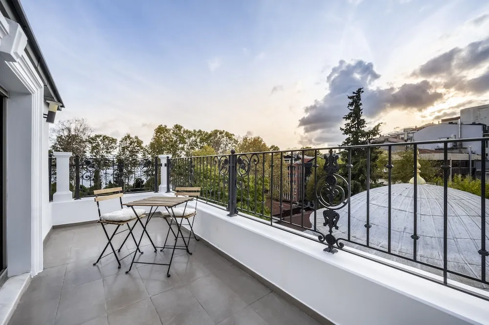 King Terrace Penthouse