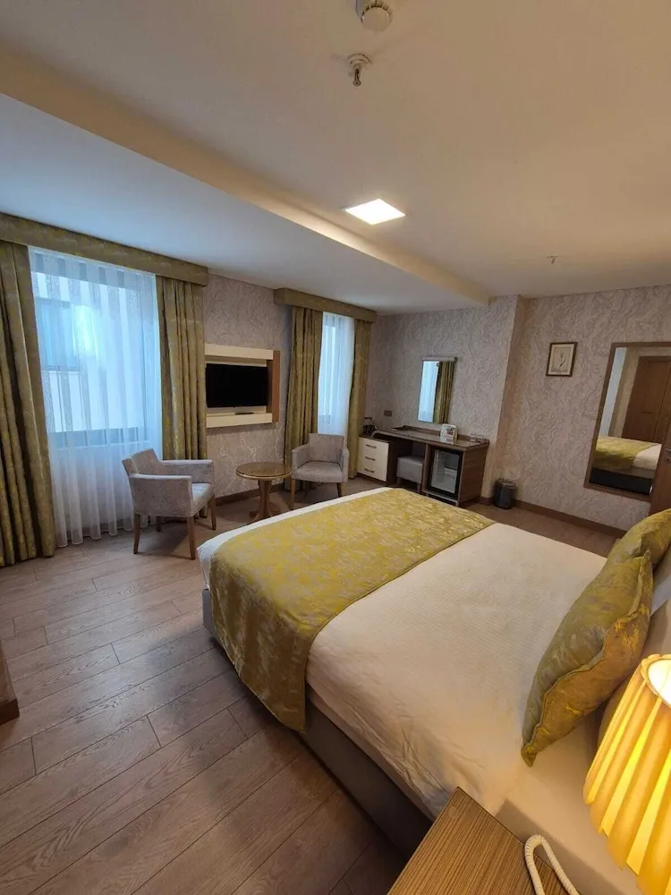 Suite Room