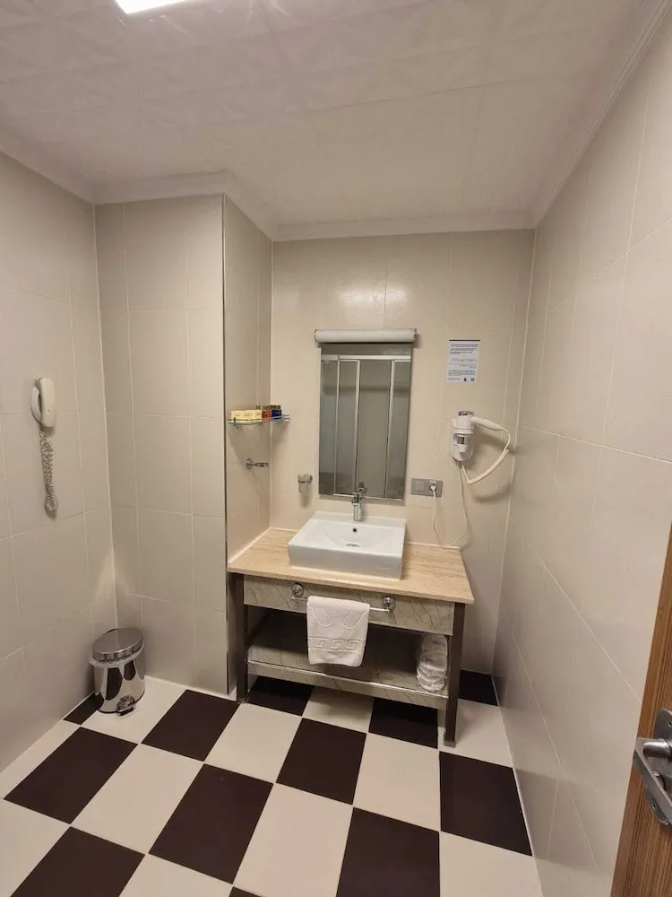 Suite Room