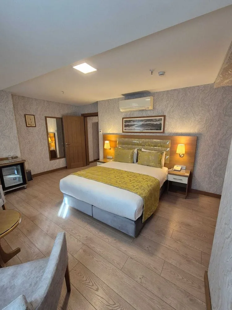 Suite Room