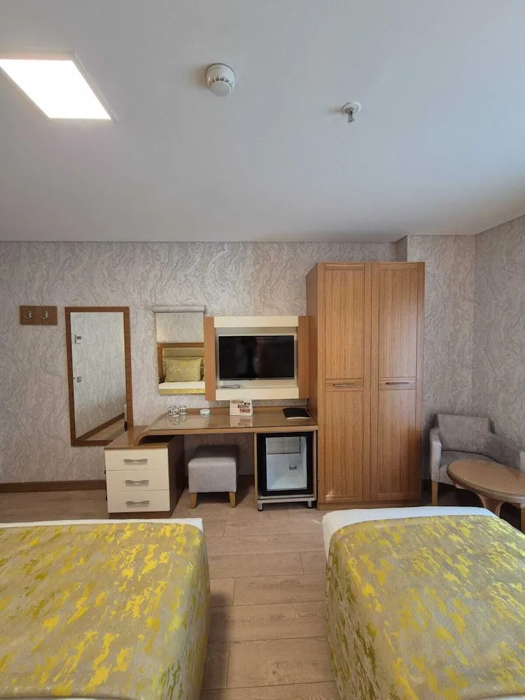 Suite Room