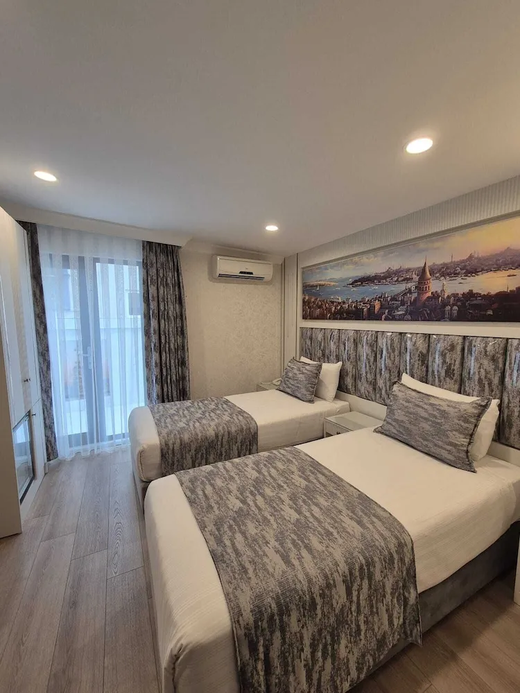 King Suite Room