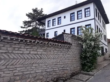 Dibekonu Konak