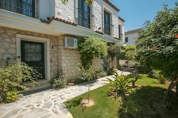 Alaçatı Albatross Hotel