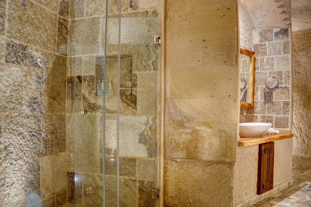 Superior Mağara Oda