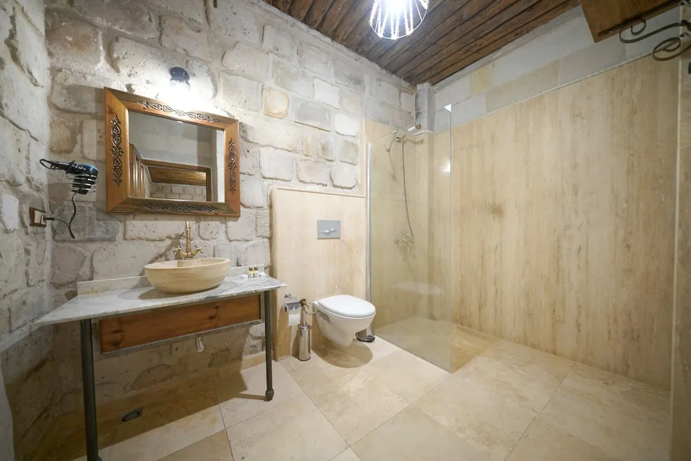 Deluxe Tek Büyük Yataklı Oda, 1 Büyük (Queen) Boy Yatak