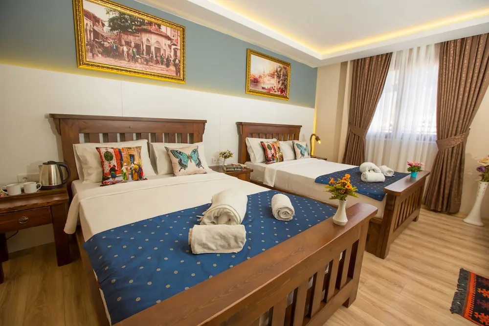 Deluxe Dört Kişilik Oda, Şehir Manzaralı