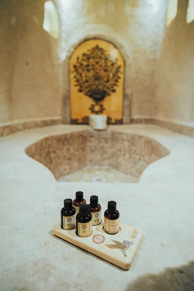 Deluxe Stone Suite with Stone