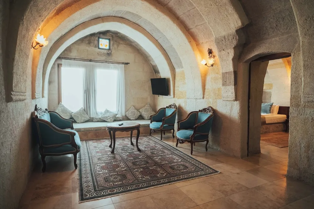 Deluxe Stone Suite with Stone