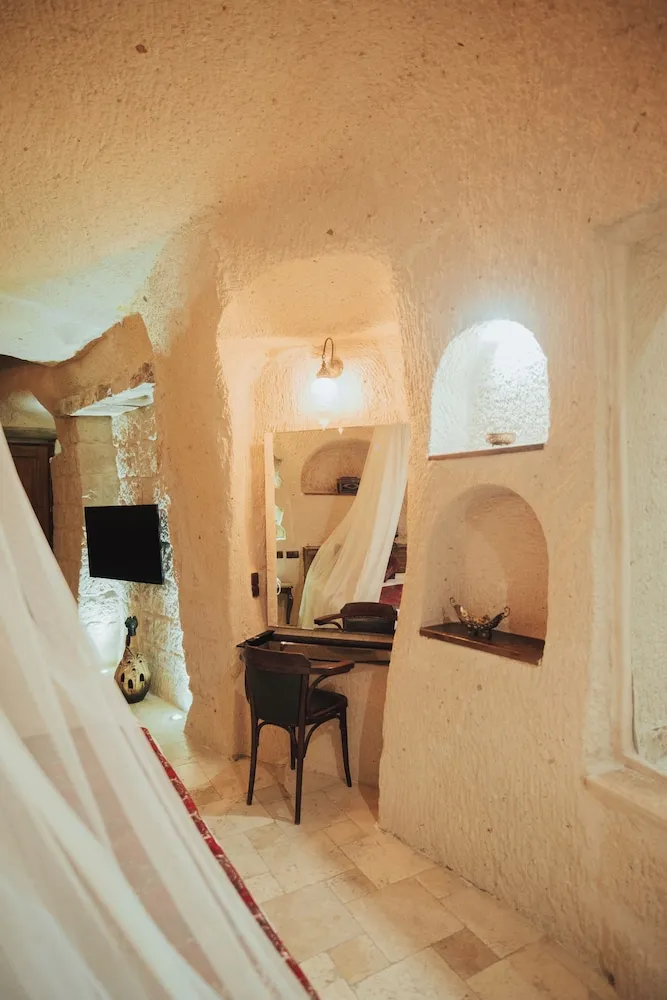 Deluxe Stone Suite with Stone