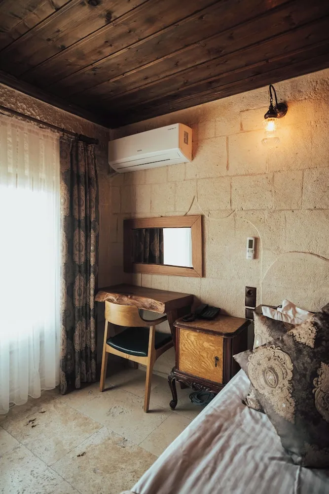 Deluxe Stone Suite with Stone