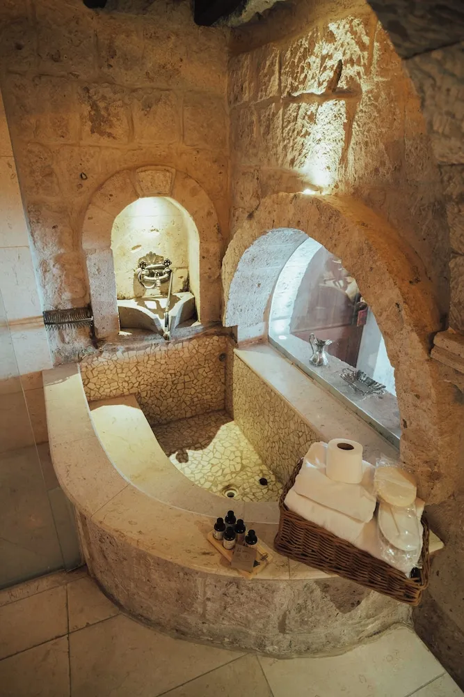 Deluxe Stone Suite with Stone