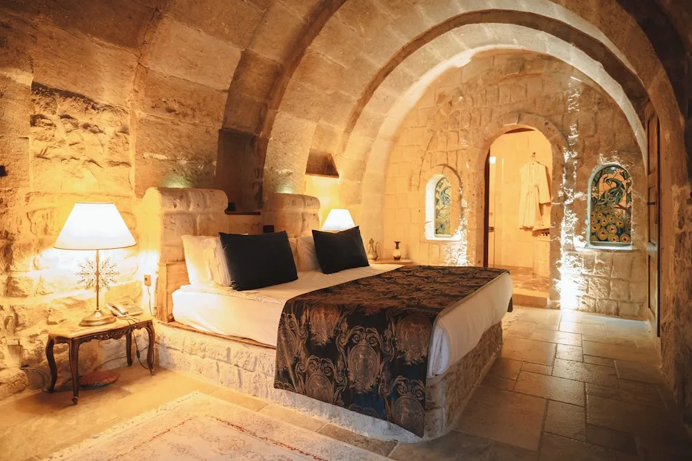 Deluxe Stone Suite with Stone