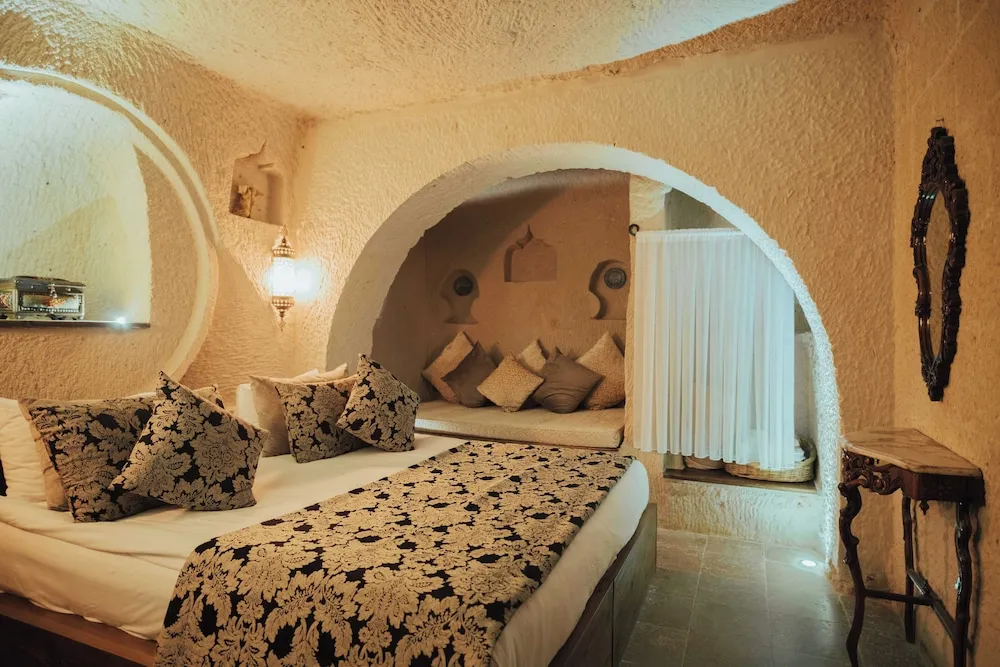 Standard Cave or Stone Room