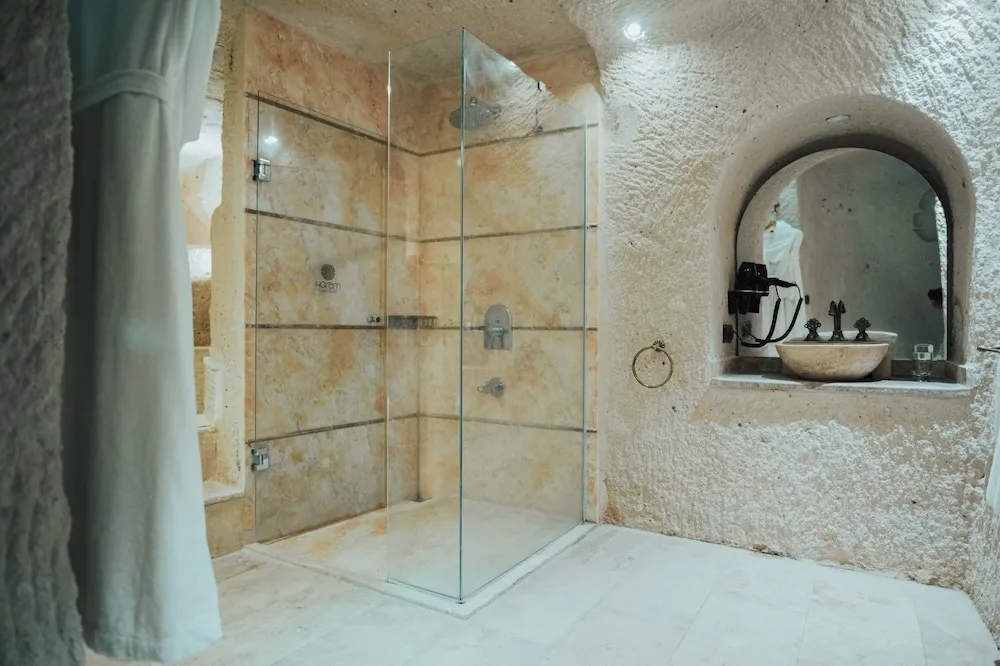 King Cave Suite with Stone Bathtub