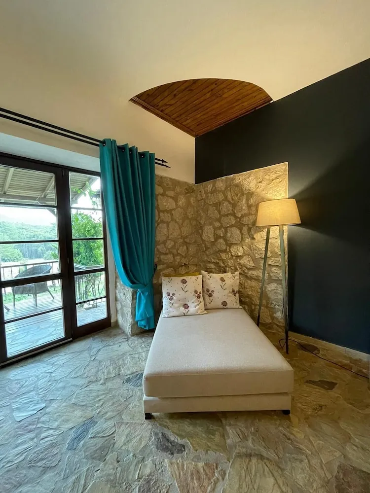 Honeymoon Stüdyo Süit, Dağ Manzaralı