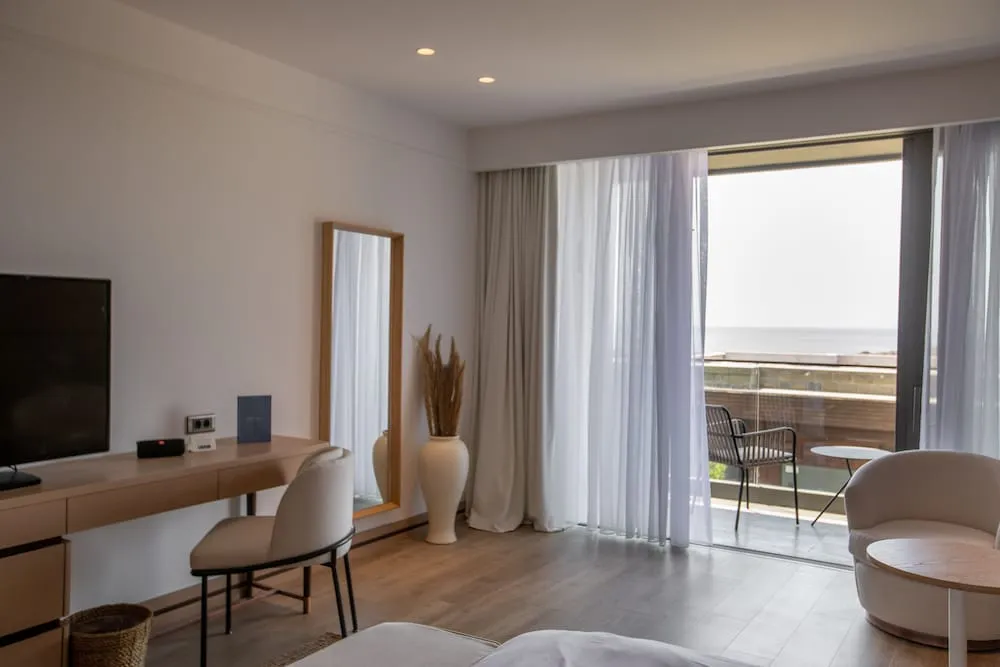 Deluxe Oda, Kısmi Deniz Manzaralı
