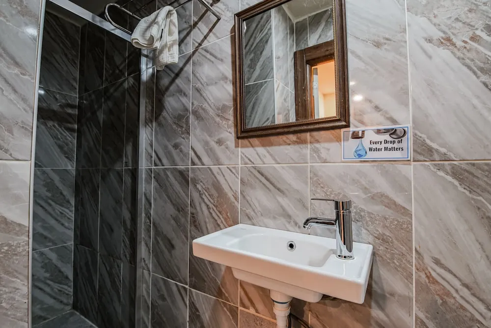 Economy Tek Büyük Yataklı Oda