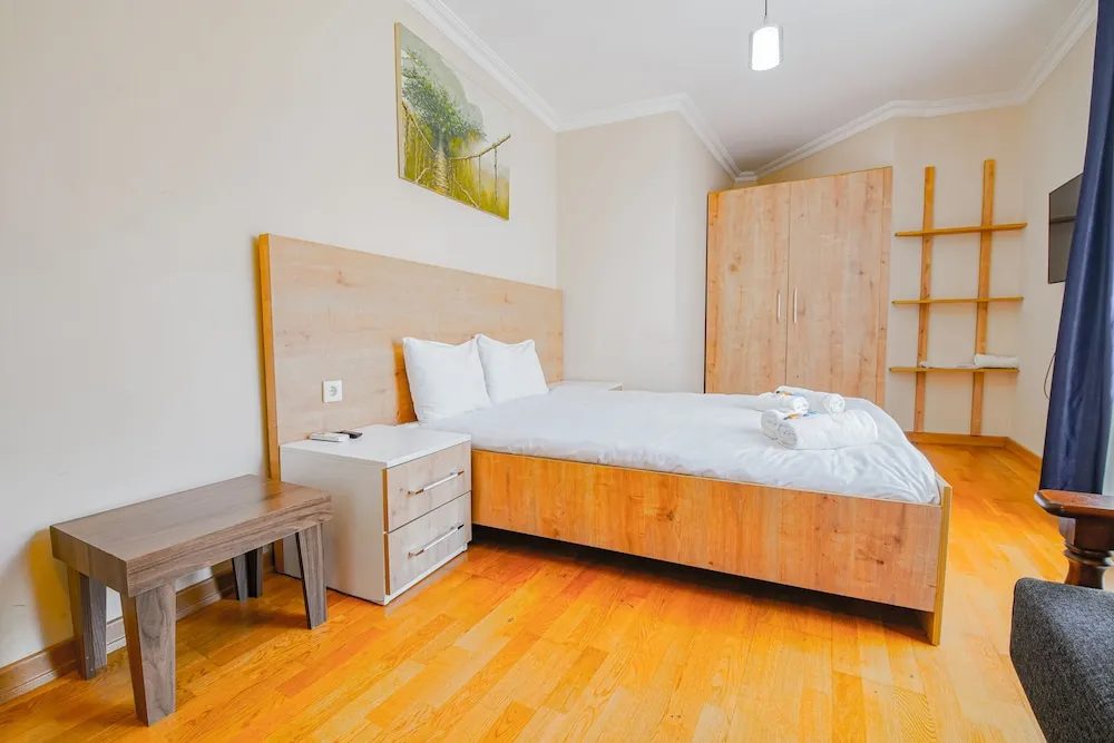 Comfort Triple Room, 1 Bedroom, City View (210m away with Kitchen)