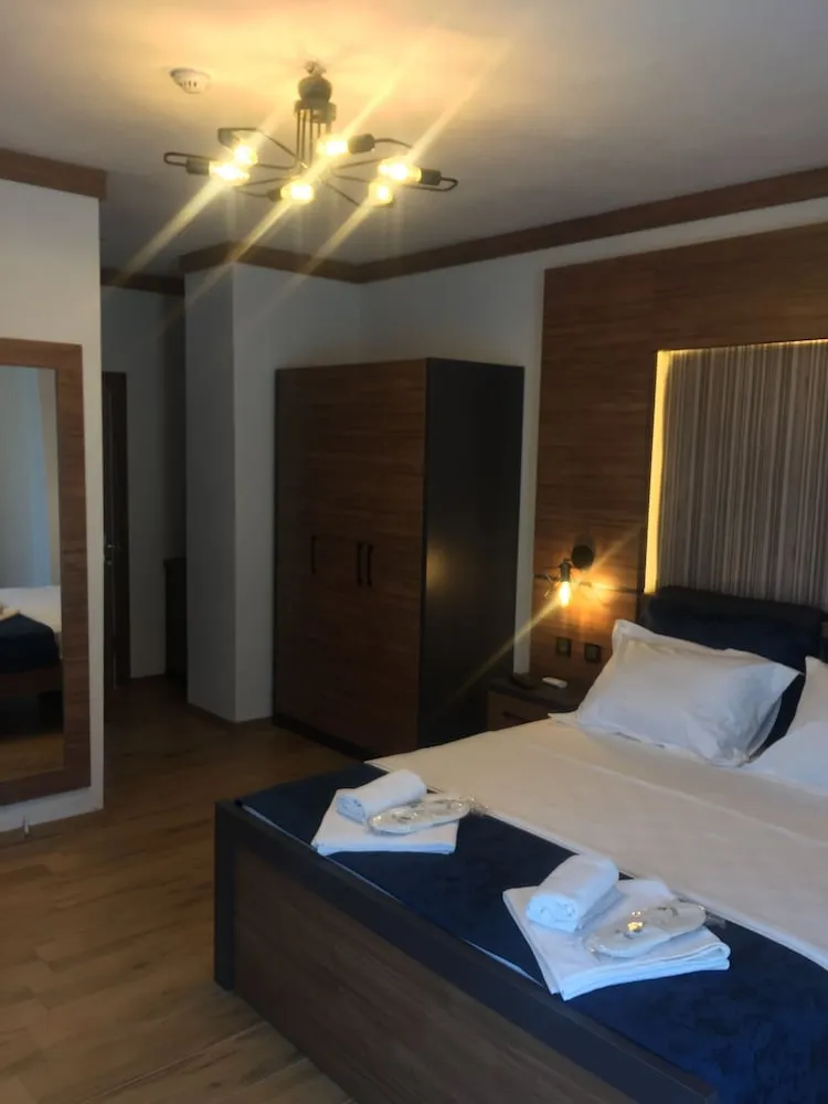 Comfort Tek Büyük Yataklı Oda