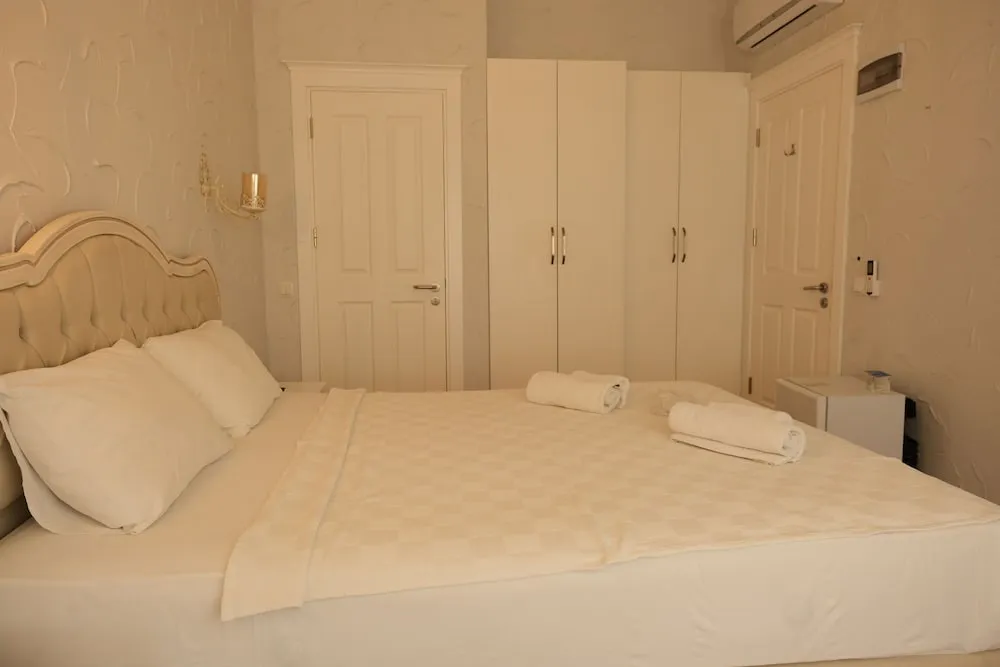 Economy Üç Kişilik Oda (Pellicano)