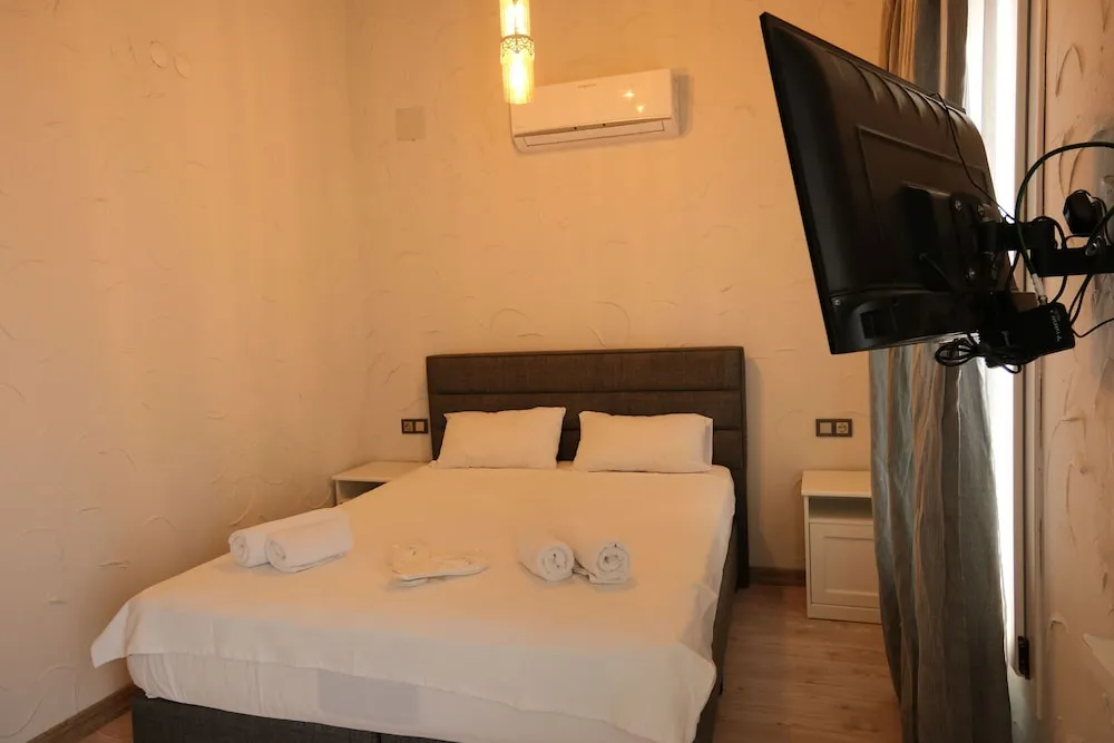 Economy Tek Büyük Yataklı Oda (Cicogna)