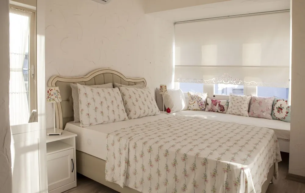 Üç Kişilik Oda, Balkon (Albatro)