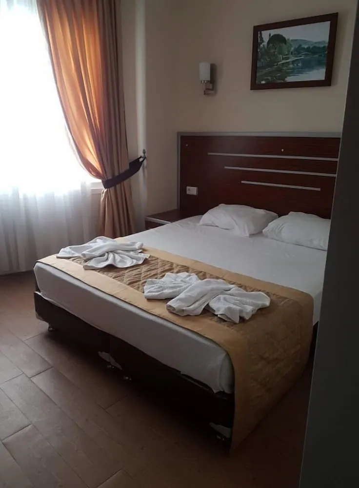 Standard Üç Kişilik Oda