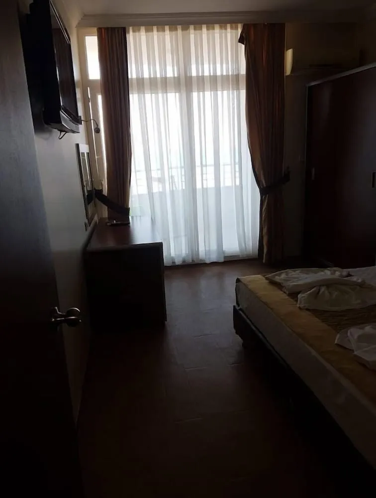 Junior Dört Kişilik Oda, Deniz Manzaralı