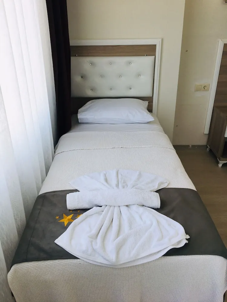 Standard Tek Büyük veya İki Ayrı Yataklı Oda