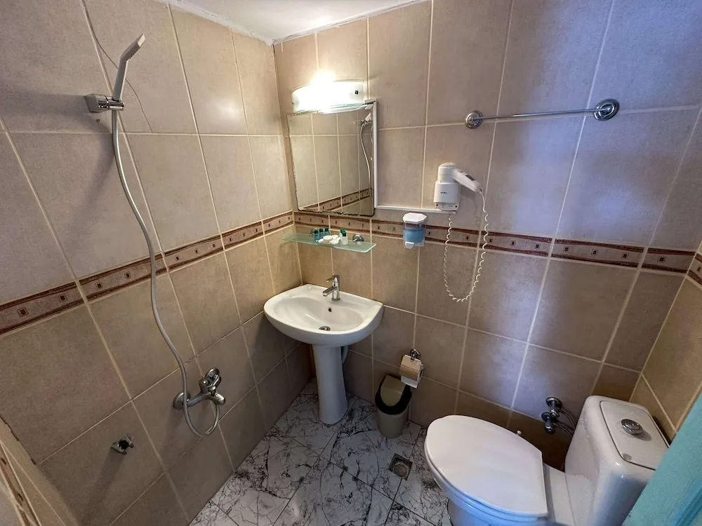 3 Kisilik Sehir Manzarali - Balkonlu Aile Odasi