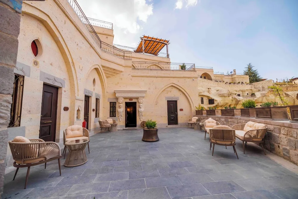 Junior Süit, 1 Çift Kişilik Yatak, Şömine (Cave Duplex, Bathtub)